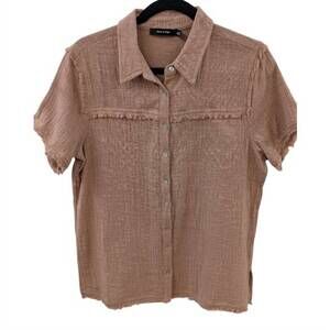 NEW DOE AND RAE women's short sleeve frayed button down shirt in dusty rose